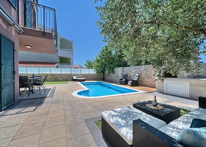 Palm Garden - Private Pool&barbecue Apartamento