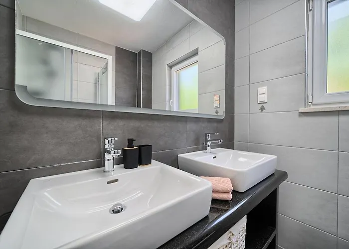 Palm Garden - Private Pool&barbecue Apartamento Trogir