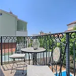 Palm Garden - Private Pool And Barbecue Appartamento *