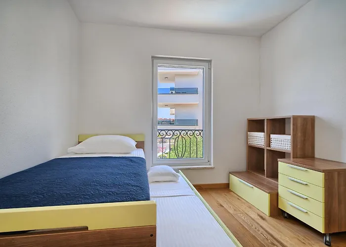 Palm Garden - Private Pool And Barbecue Trogir